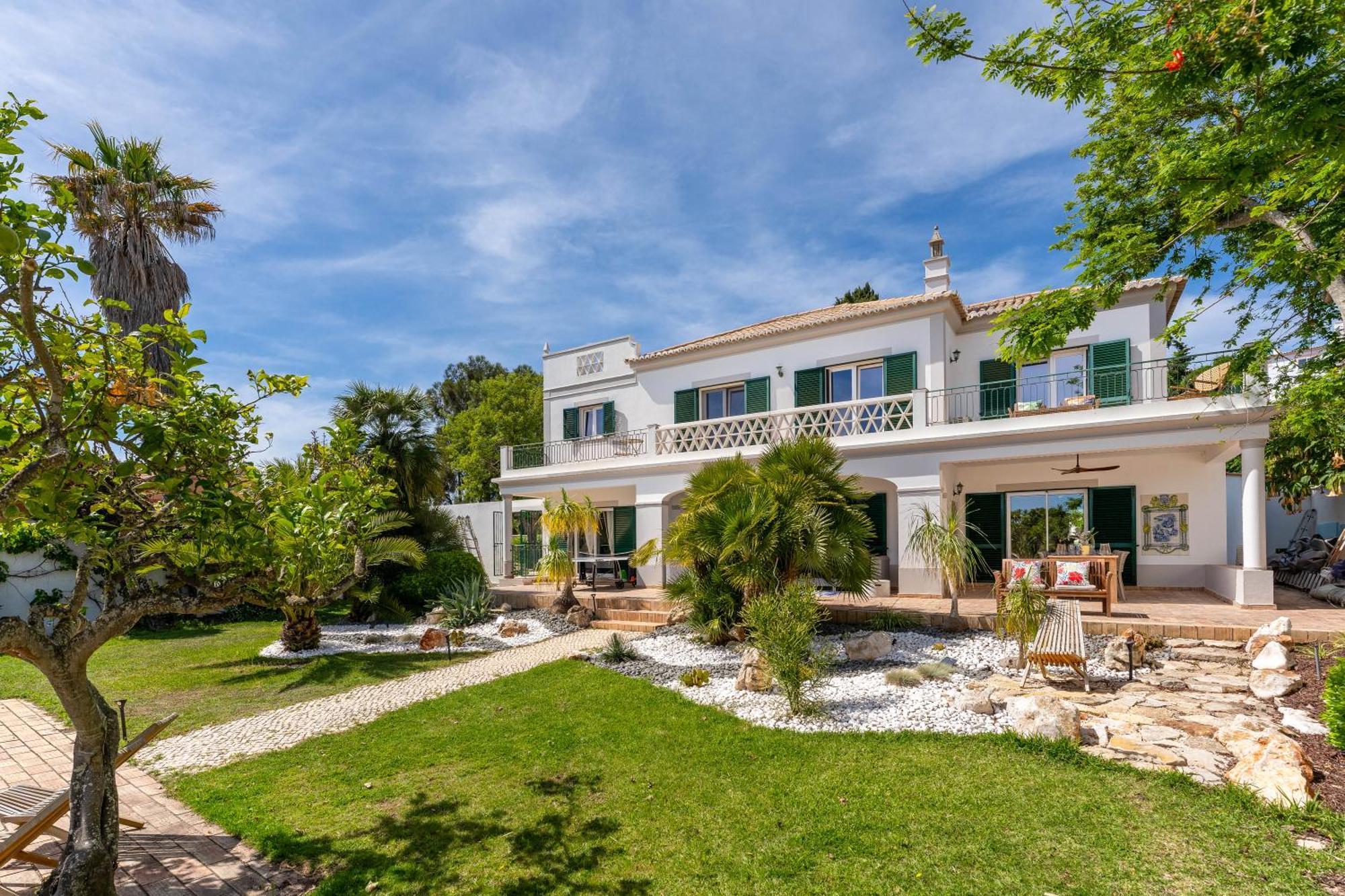 Casa Madeira, Boutique Villa Lagos